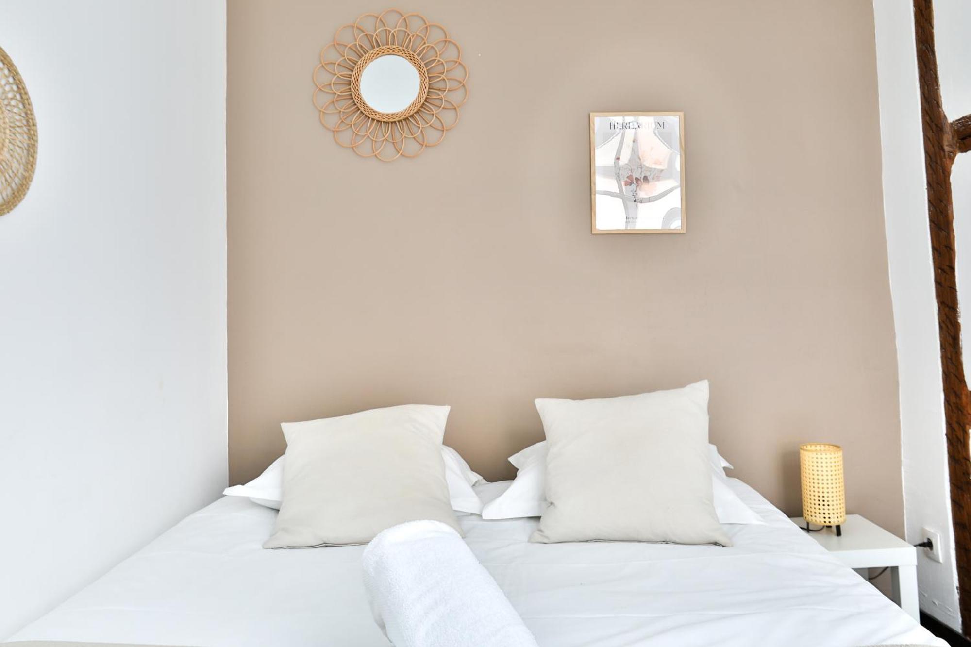 Au Nid Des Remparts A Apartment *